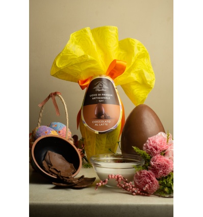 Uovo di Pasqua cioccolata fondente